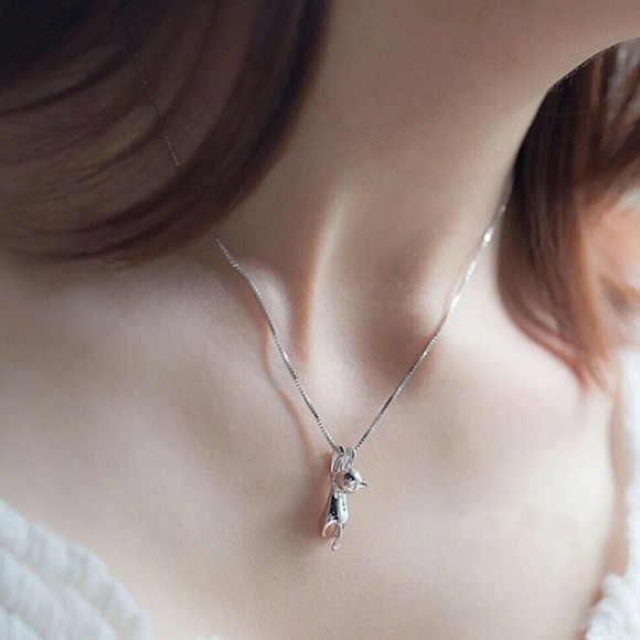 .925 sterling silver Cat Pendant and chain 18in included - Picture 2 of 7